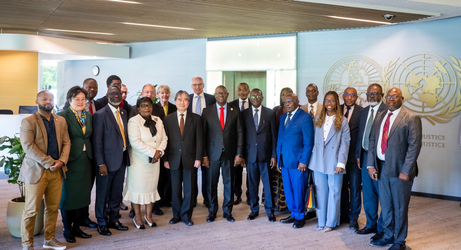 ECOWAS COURT OF JUSTICE UNDERTAKES HIGH-LEVEL WORKING VISIT TO INTERNATIONAL COURTS OF THE HAGUE ECOWAS COURT OF JUSTICE UNDERTAKES HIGH-LEVEL WORKING VISIT TO INTERNATIONAL COURTS OF THE HAGUE